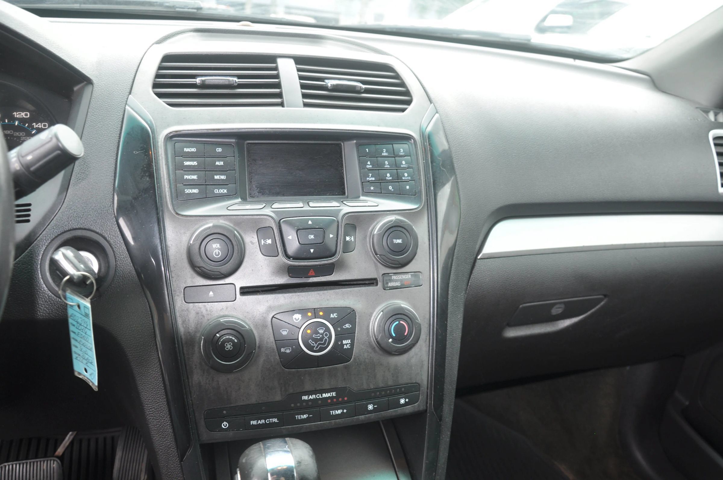 Used 2014 Ford Explorer XLT AWD/4WD image 23