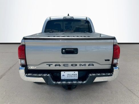 Used 2021 Toyota Tacoma SR5 RWD image 6