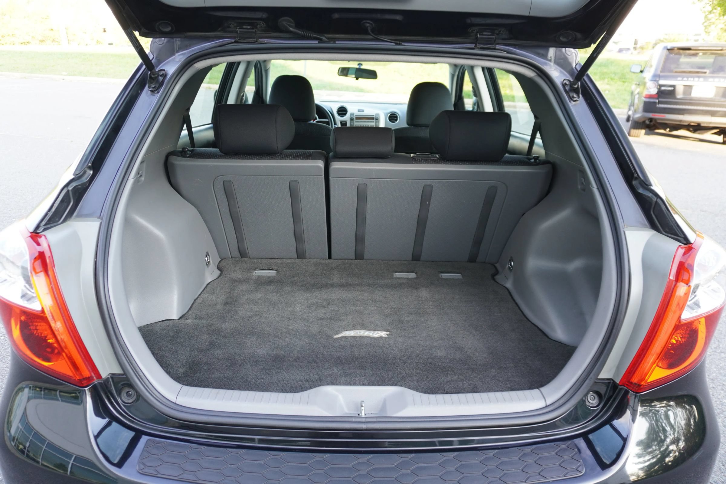Used 2009 Toyota Matrix S w/ Preferred Accessory Pkg AWD/4WD image 22