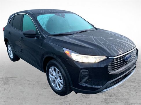 Used 2023 Ford Escape Active AWD/4WD image 8
