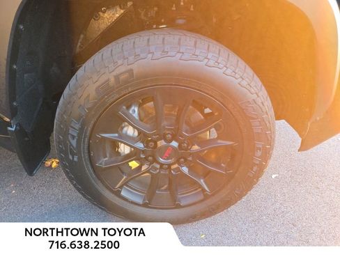 Used 2024 Toyota Tundra Limited image 2
