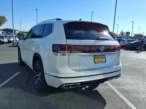 New 2026 Volkswagen Atlas SEL Premium R-Line AWD/4WD image 2