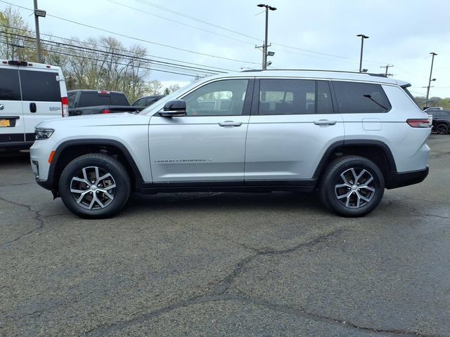 Used 2023 Jeep Grand Cherokee L Limited AWD/4WD image 6