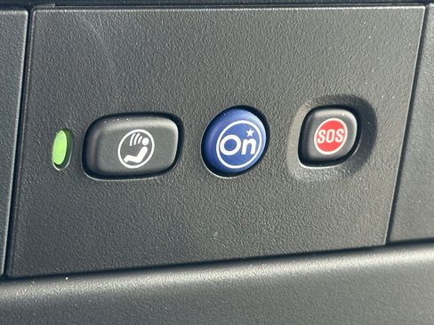 Used 2025 Chevrolet Express 2500 w/ Driver Convenience Package image 28