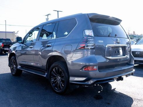 Used 2023 Lexus GX 460 Luxury w/ Sport Design Package AWD/4WD image 11