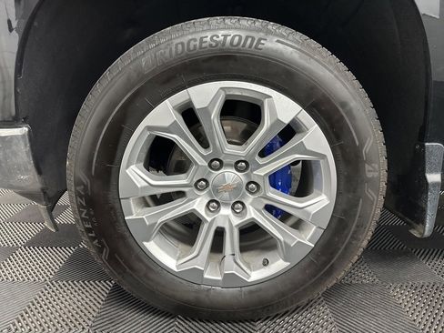 Used 2024 Chevrolet Silverado 1500 LTZ w/ LTZ Premium Package image 41