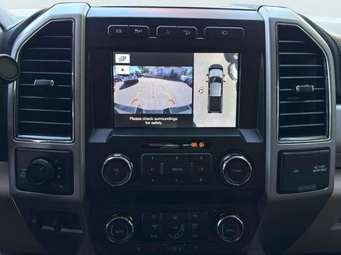 Used 2019 Ford F350 Lariat w/ Lariat Value Package AWD/4WD image 13