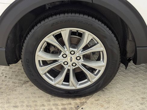 Certified 2022 Ford Explorer XLT w/ Equipment Group 202A image 12