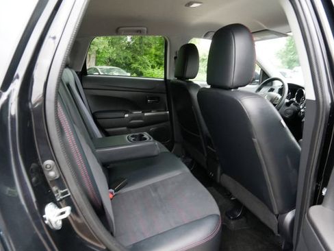 Used 2026 Mitsubishi Outlander Sport SE AWD/4WD image 9