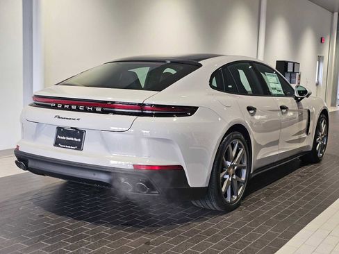 New 2025 Porsche Panamera 4 image 8