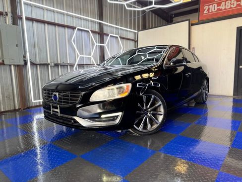 Used 2015 Volvo S60 T5 Premier image 2