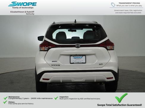 Used 2023 Nissan Kicks SR w/ SR Premium Package FWD image 5