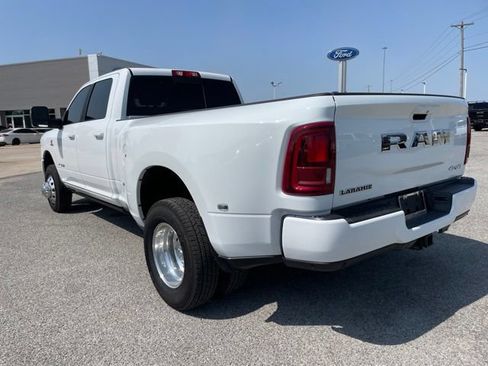 Used 2026 RAM 3500 Laramie AWD/4WD image 8