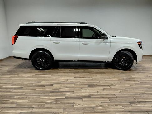 Certified 2025 Ford Expedition Max Platinum w/ Stealth Appearance Package image 22