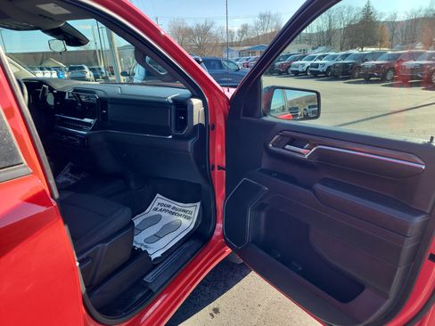 Certified 2023 Chevrolet Silverado 1500 RST image 31