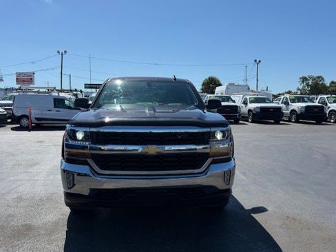 Used 2019 Chevrolet Silverado 1500 LT w/ All Star Edition image 3