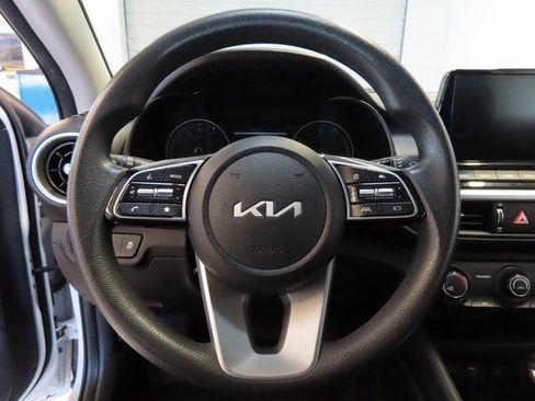 Used 2024 Kia Forte LXS image 8