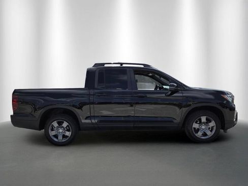 Certified 2024 Honda Ridgeline TrailSport image 2