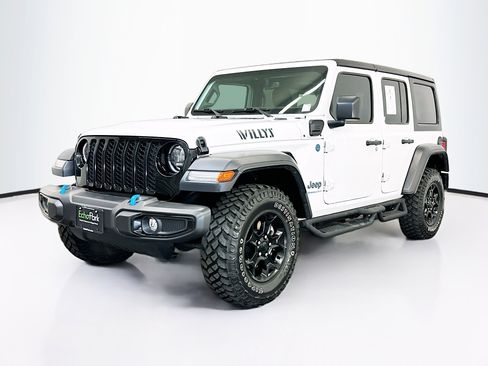 Used 2023 Jeep Wrangler Unlimited AWD/4WD image 3