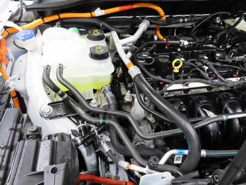 Used 2023 Ford Escape SE image 26