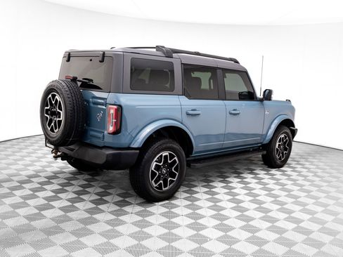 Used 2022 Ford Bronco Outer Banks image 9