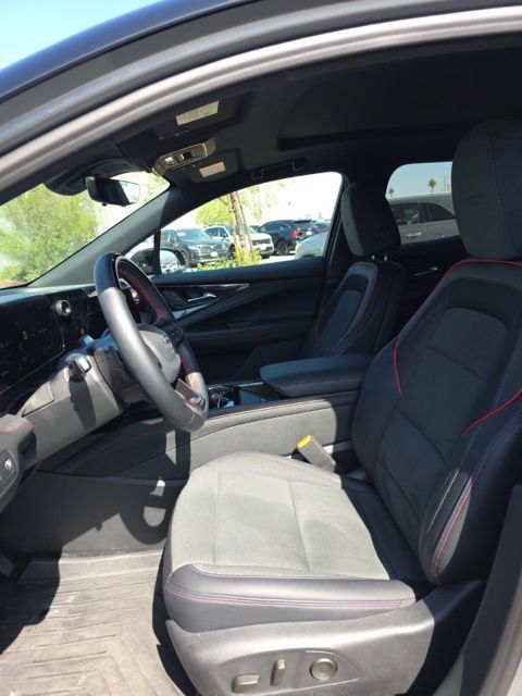 Used 2026 Chevrolet Blazer EV RS w/ Super Cruise Package FWD image 7
