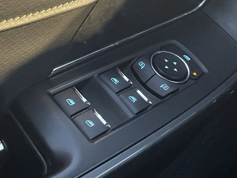 Used 2022 Ford F150 XLT w/ Equipment Group 302A High image 16