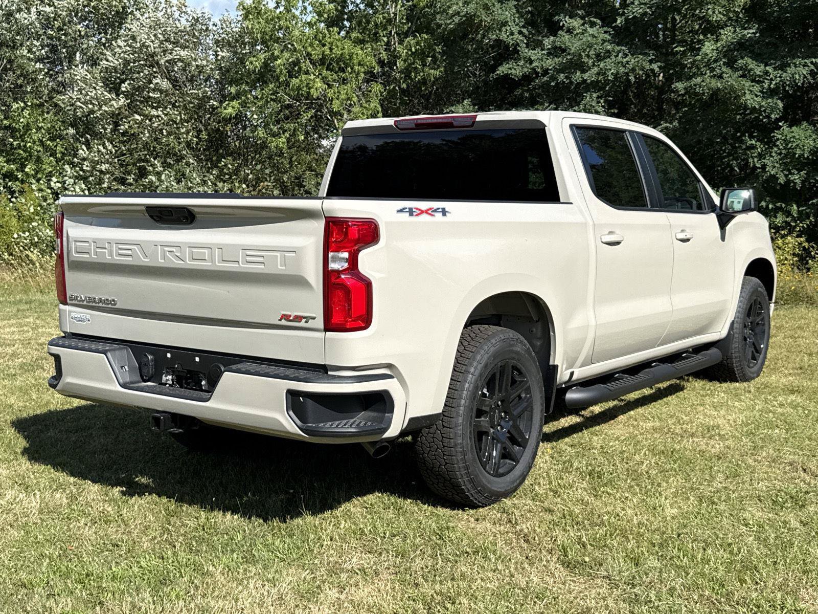 New 2026 Chevrolet Silverado 1500 RST w/ RST Select Package AWD/4WD image 10