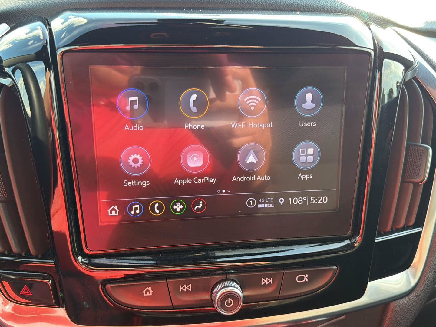 Used 2023 Chevrolet Traverse LT FWD image 20