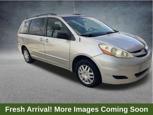 Used 2006 Toyota Sienna LE FWD image 1