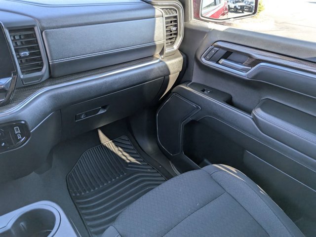 Used 2025 Chevrolet Silverado 1500 LT AWD/4WD image 14