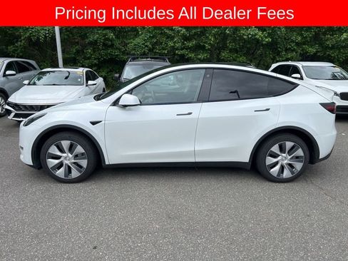 Used 2023 Tesla Model Y Long Range AWD/4WD image 4