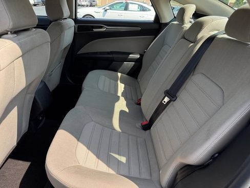 Used 2020 Ford Fusion S FWD image 5