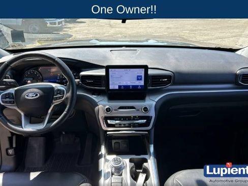 Used 2023 Ford Explorer XLT w/ Equipment Group 202A AWD/4WD image 10