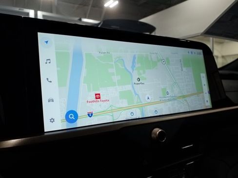 Used 2025 Toyota Crown Signia w/ Advanced Technology Package image 7