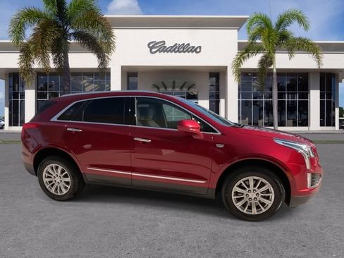 Certified 2019 Cadillac XT5 FWD image 17