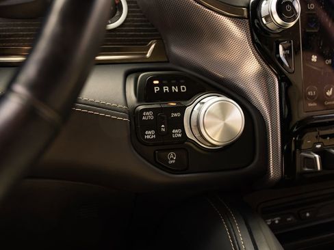 Used 2019 RAM 1500 Limited AWD/4WD image 17