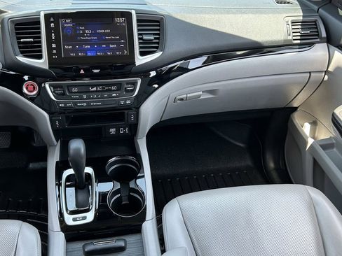 Used 2018 Honda Ridgeline RTL-E image 16