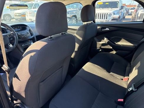 Used 2016 Ford Focus SE w/ Exterior Protection Package image 25