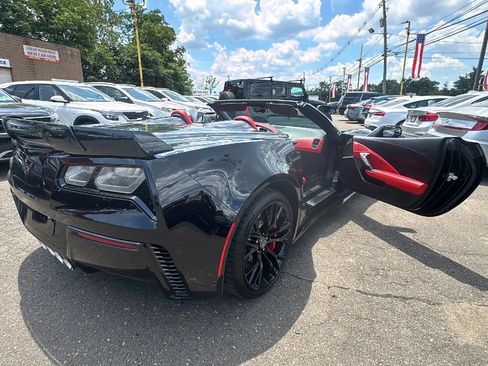 Used 2016 Chevrolet Corvette Z06 w/ 3LZ Preferred Equipment Group RWD image 18