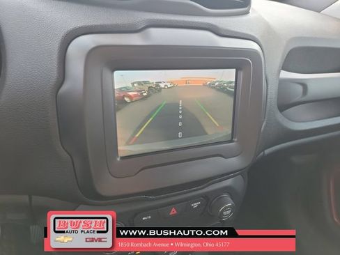 Used 2020 Jeep Renegade Trailhawk w/ Cold Weather Group AWD/4WD image 29