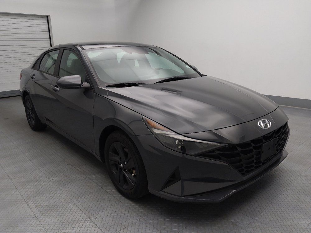 Used 2023 Hyundai Elantra SEL w/ Cargo Package FWD image 13