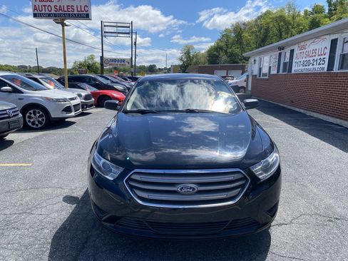 Used 2016 Ford Taurus SE FWD image 2