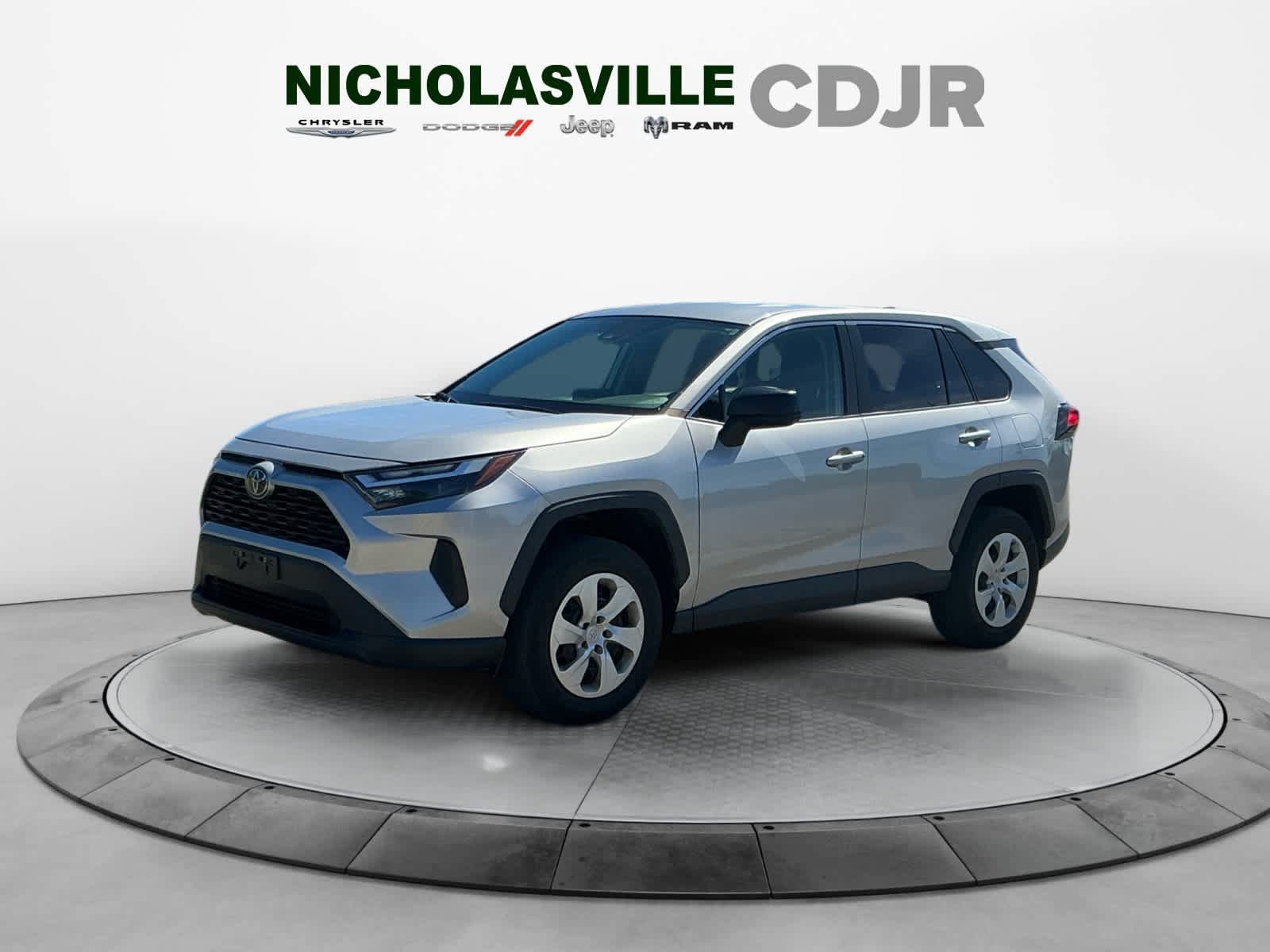 Used 2024 Toyota RAV4 LE AWD/4WD image 1