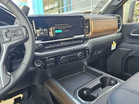 New 2026 Chevrolet Silverado 3500 High Country w/ High Country Premium Package AWD/4WD image 31