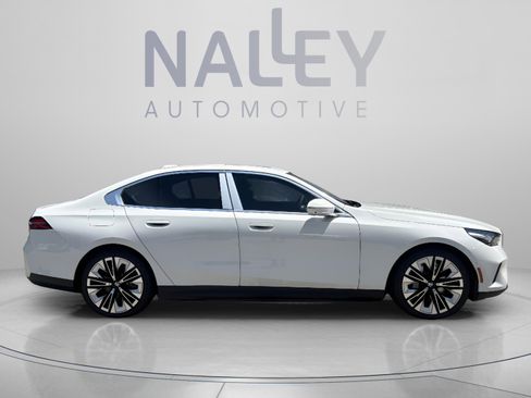 New 2026 BMW i5 eDrive40 RWD image 4