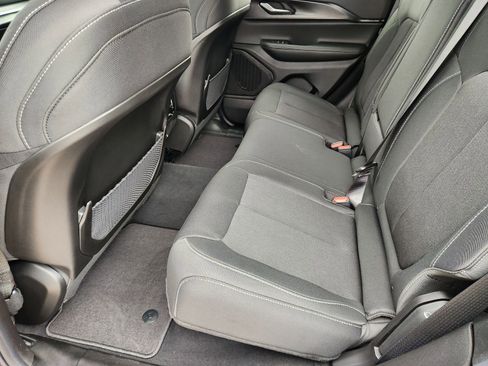 New 2025 Jeep Grand Cherokee Laredo X image 22