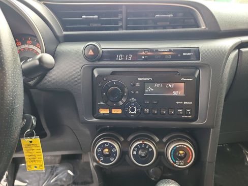 Used 2013 Scion tC FWD image 14