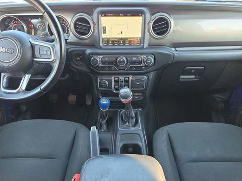 Used 2018 Jeep Wrangler Unlimited Sahara image 21