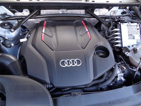 Used 2023 Audi SQ5 Prestige w/ Prestige Package AWD/4WD image 19